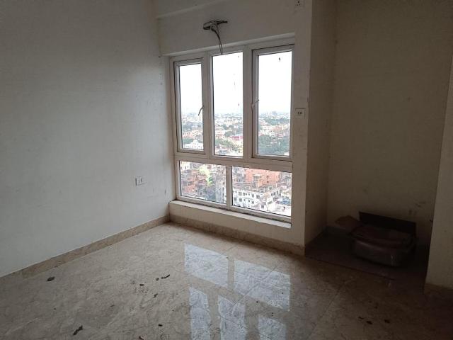 3 BHK Apartment in Entally for rent Kolkata. The reference number is 20798350