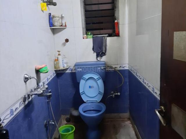 3 BHK Apartment in Entally for resale Kolkata. The reference number is 19712119