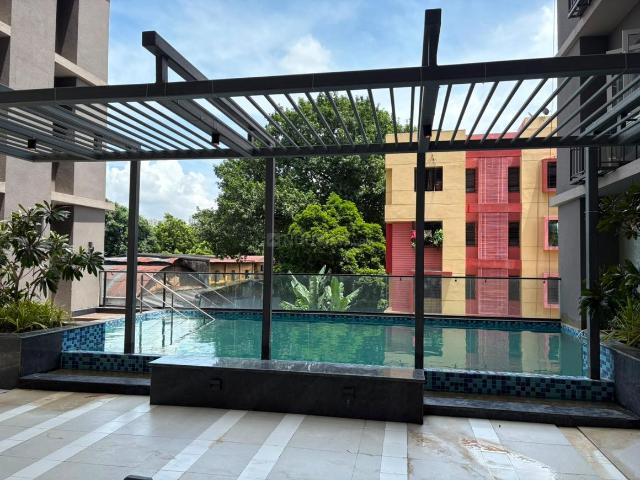 3 BHK Apartment in Entally for resale Kolkata. The reference number is 21149970