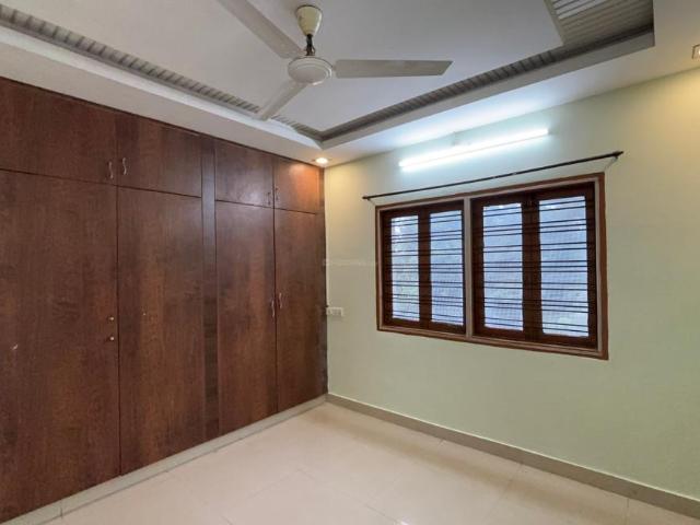 3 BHK Apartment in East Marredpally for rent Secunderabad. The reference number is 21317837