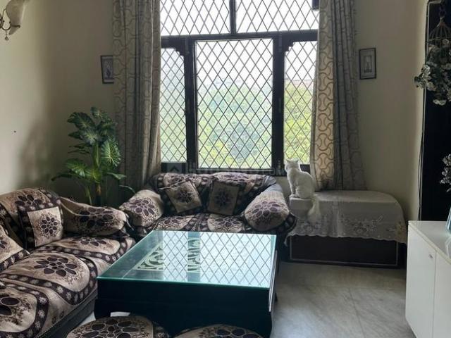 3 BHK Apartment in East Of Kailash for rent New Delhi. The reference number is 20649013