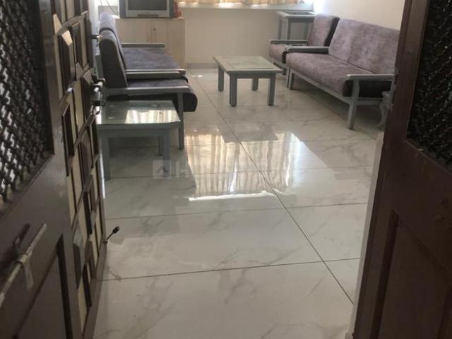 3 BHK Apartment in Ellisbridge for rent Ahmedabad. The reference number is 20904973
