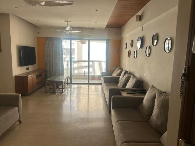 3 BHK Apartment in Ellisbridge for rent Ahmedabad. The reference number is 21225195