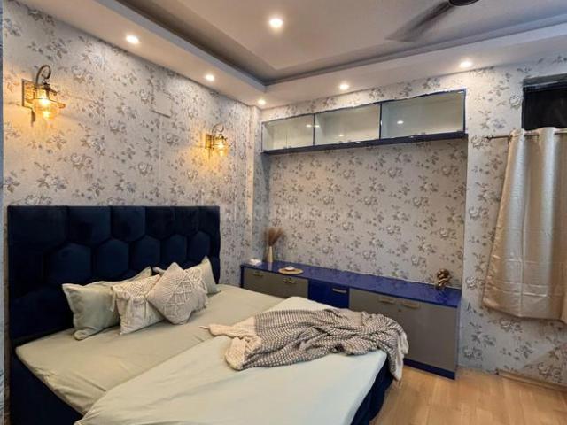 3 BHK Apartment in Eta II for rent Greater Noida. The reference number is 21008451