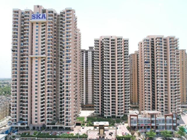3 BHK Apartment in Eta II for resale Greater Noida. The reference number is 20484922