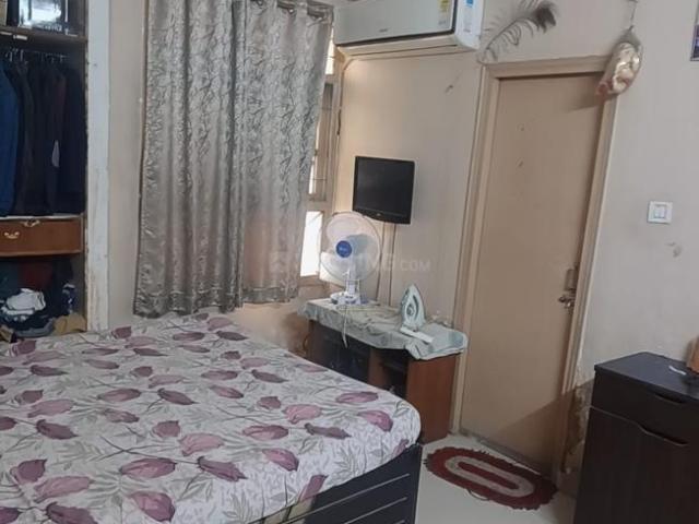3 BHK Apartment in Fraser Road Area for rent Patna. The reference number is 18110849