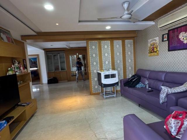 3 BHK Apartment in Kothaguda for rent Hyderabad. The reference number is 15451912