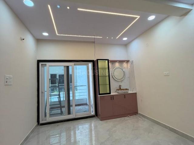 3 BHK Apartment in Kondapur for rent Hyderabad. The reference number is 21045809