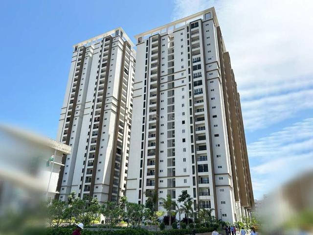 3 BHK Apartment in Kondapur for resale Hyderabad. The reference number is 13989143