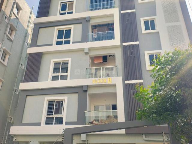 3 BHK Apartment in Kondapur for resale Hyderabad. The reference number is 21327342