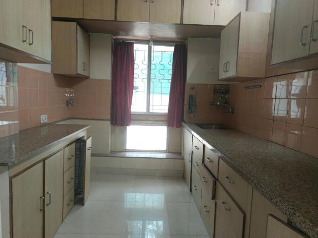 3 BHK Apartment in Kondhwa for rent Pune. The reference number is 17156374