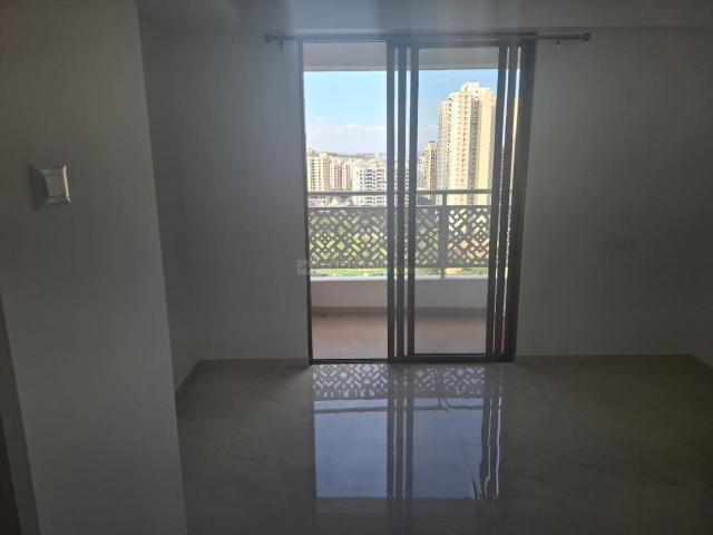3 BHK Apartment in Kondhwa for rent Pune. The reference number is 21153870