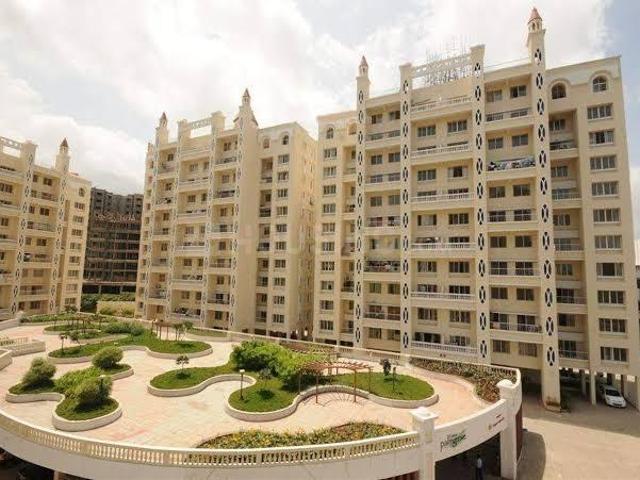 3 BHK Apartment in Kondhwa for resale Pune. The reference number is 21015584