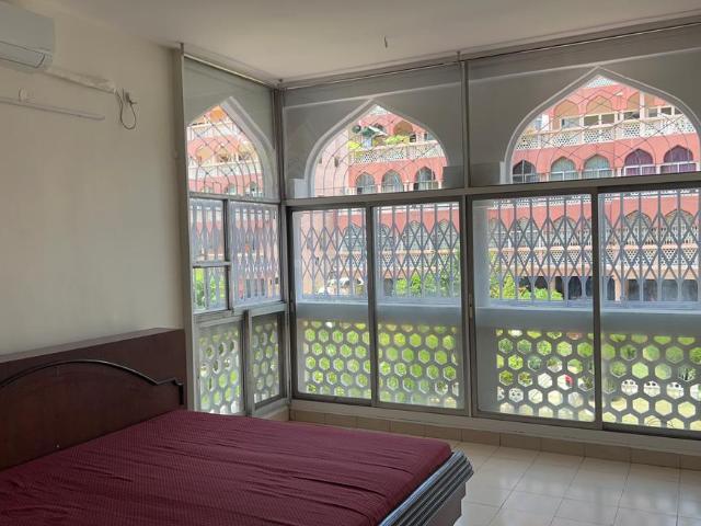 3 BHK Apartment in Koregaon Park for rent Pune. The reference number is 20463285