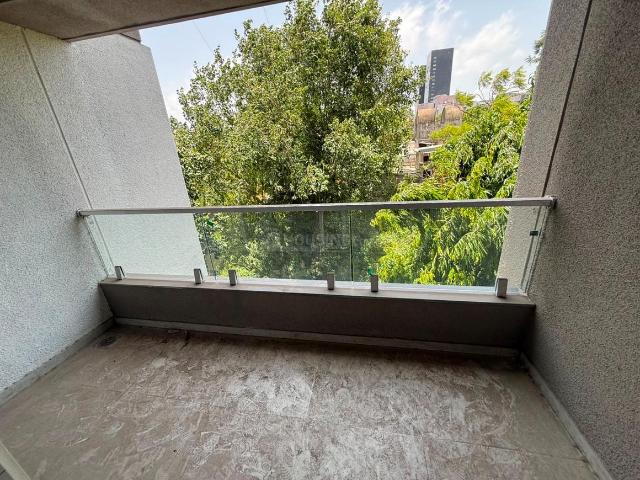 3 BHK Apartment in Koregaon Park for rent Pune. The reference number is 20710921
