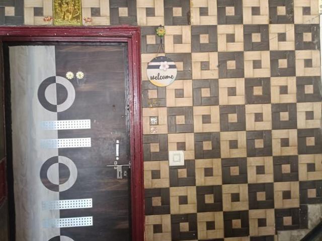 3 BHK Apartment in Kaushambi for resale Ghaziabad. The reference number is 19918181