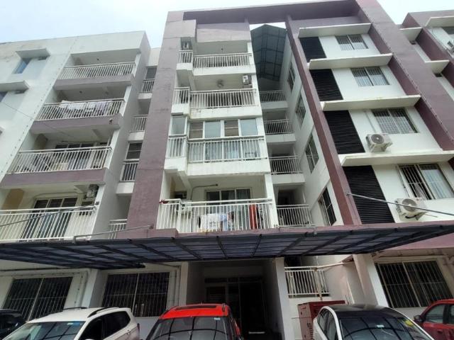 3 BHK Apartment in Kadavanthra for resale Kochi. The reference number is 21102785