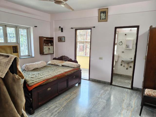 3 BHK Apartment in Kalighat for resale Kolkata. The reference number is 21061923