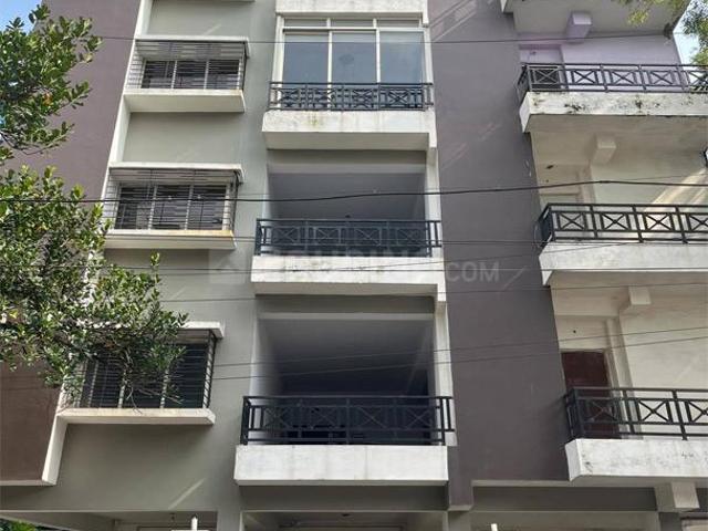 3 BHK Apartment in Kalighat for resale Kolkata. The reference number is 21238505