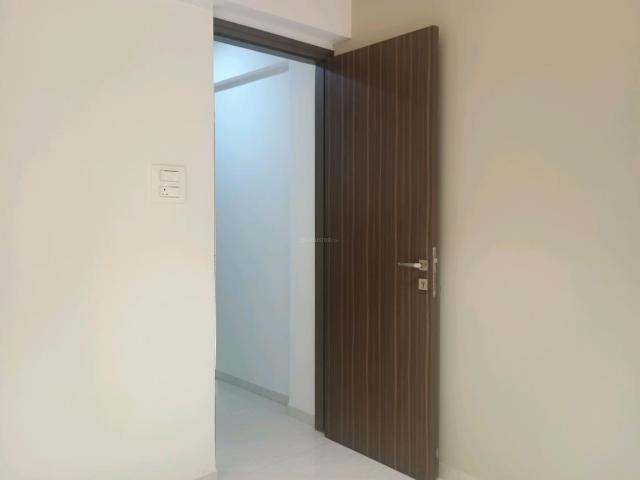 3 BHK Apartment in Kalyan West for resale Kalyan. The reference number is 19875144