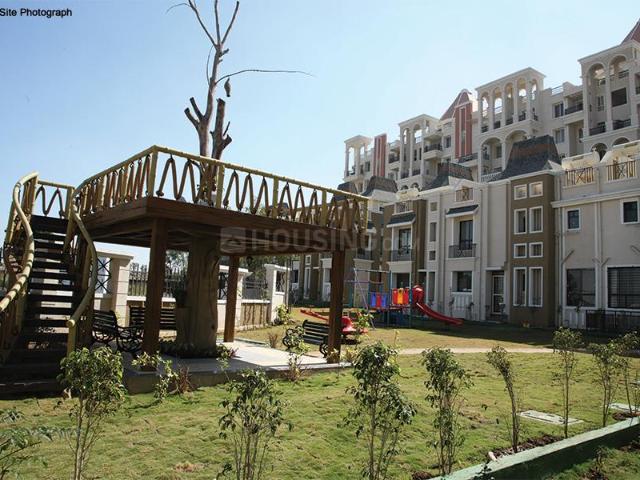 3 BHK Apartment in Kalyani Nagar for resale Pune. The reference number is 17163478