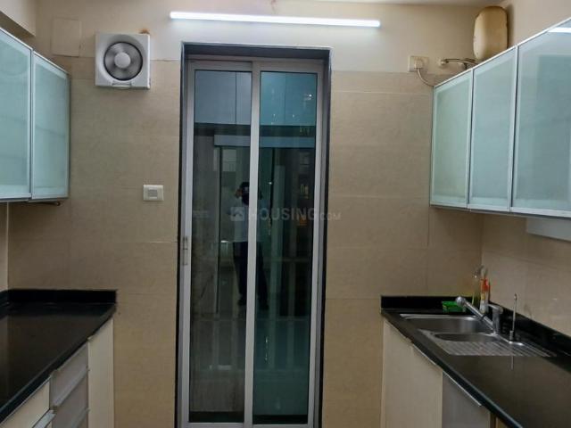 3 BHK Apartment in Kandivali East for rent Mumbai. The reference number is 18074127