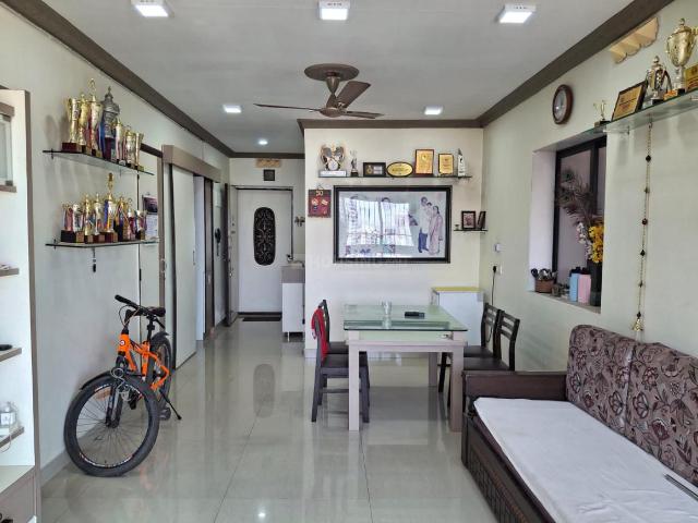 3 BHK Apartment in Kandivali East for rent Mumbai. The reference number is 20241696