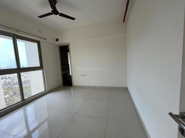 3 BHK Apartment in Kandivali East for rent Mumbai. The reference number is 20381749