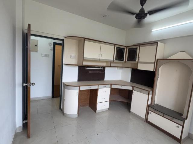 3 BHK Apartment in Kandivali East for rent Mumbai. The reference number is 20411218