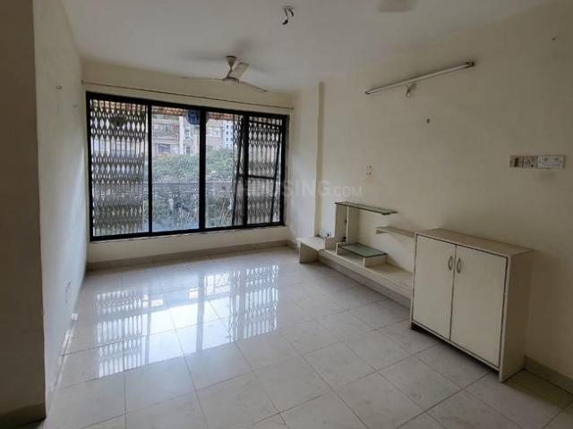 3 BHK Apartment in Kandivali East for rent Mumbai. The reference number is 20667294