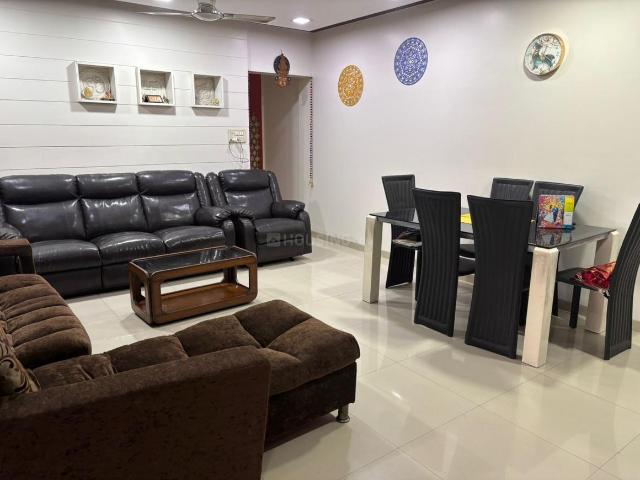 3 BHK Apartment in Kandivali East for rent Mumbai. The reference number is 20971798