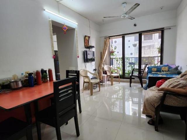 3 BHK Apartment in Kandivali East for rent Mumbai. The reference number is 21034939