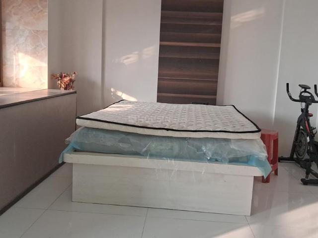 3 BHK Apartment in Kandivali East for rent Mumbai. The reference number is 21033308