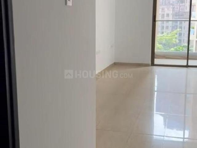 3 BHK Apartment in Kandivali East for rent Mumbai. The reference number is 21358801