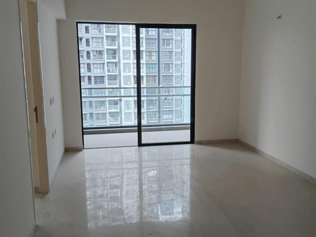 3 BHK Apartment in Kandivali East for rent Mumbai. The reference number is 21361601