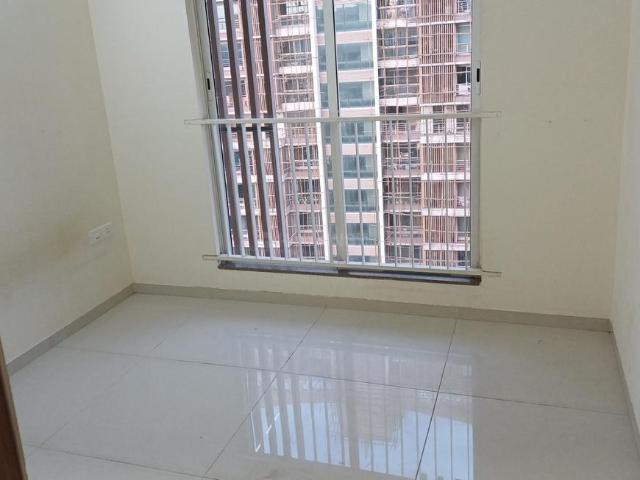 3 BHK Apartment in Kandivali East for resale Mumbai. The reference number is 19735155