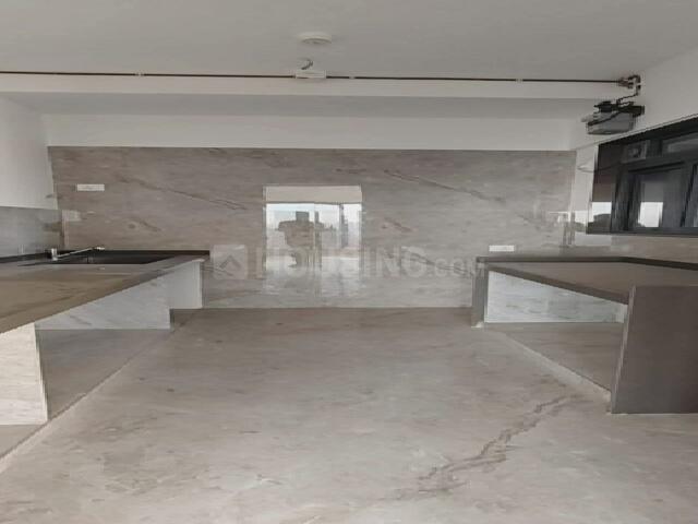 3 BHK Apartment in Kandivali East for resale Mumbai. The reference number is 19341547