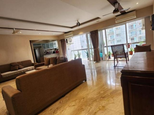 3 BHK Apartment in Kandivali East for resale Mumbai. The reference number is 20942400