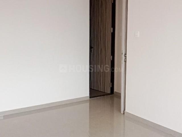 3 BHK Apartment in Kandivali East for resale Mumbai. The reference number is 20015423
