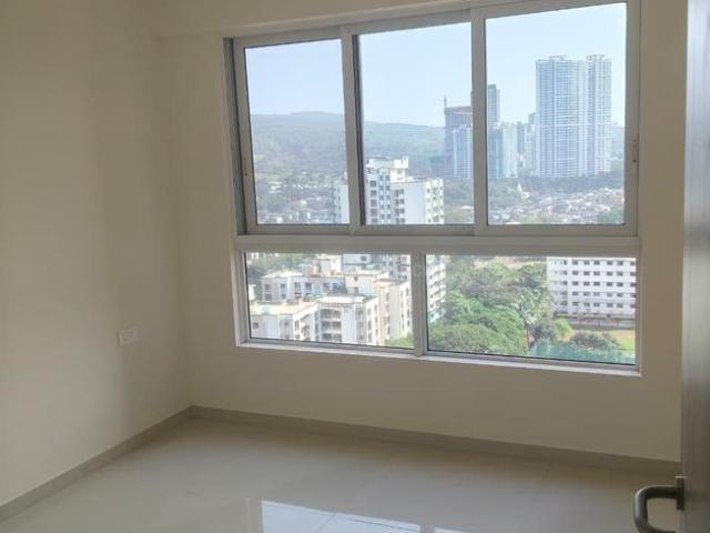 3 BHK Apartment in Kandivali East for resale Mumbai. The reference number is 20360260