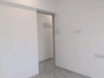 3 BHK Apartment in Kandivali West for resale Mumbai. The reference number is 19537518