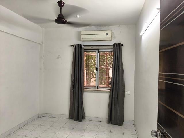 3 BHK Apartment in Kandivali West for resale Mumbai. The reference number is 21177571