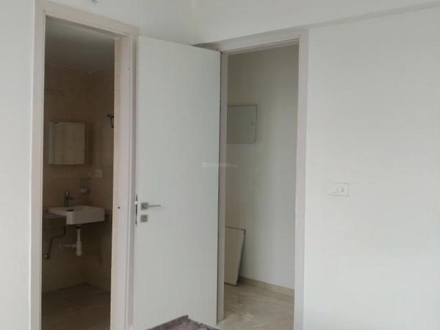 3 BHK Apartment in Kanjurmarg East for rent Mumbai. The reference number is 21049920