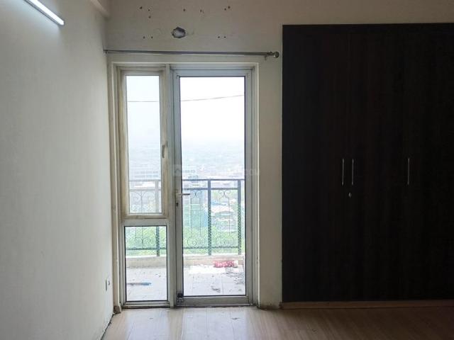 3 BHK Apartment in Karampura for rent New Delhi. The reference number is 20283695
