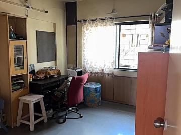 3 BHK Apartment in Karve Nagar for resale Pune. The reference number is 19711401
