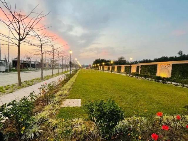 3 BHK Apartment in Kasimpur Viruha for resale Lucknow. The reference number is 21152873