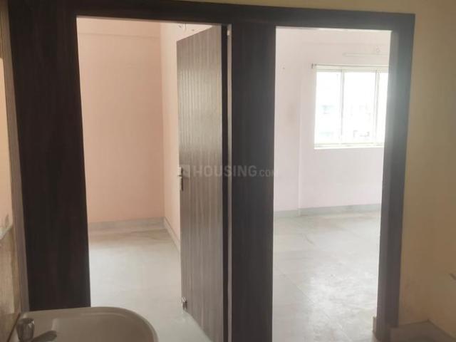 3 BHK Apartment in Keshtopur for rent Kolkata. The reference number is 19944033