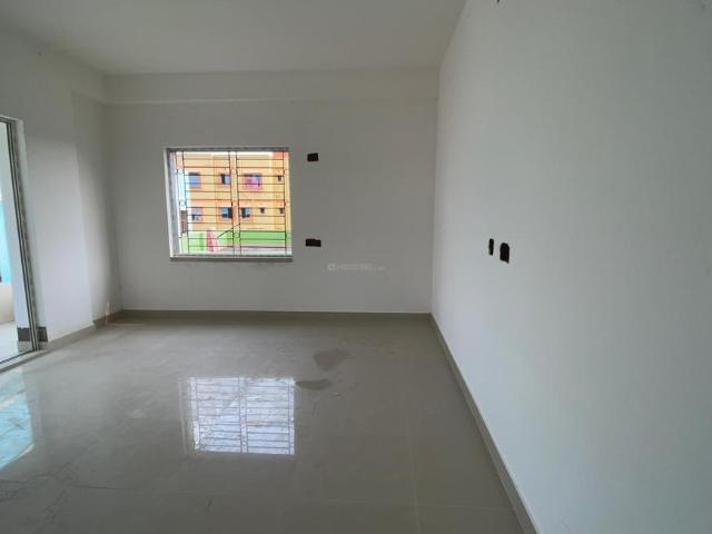 3 BHK Apartment in Keshtopur for resale Kolkata. The reference number is 21254544
