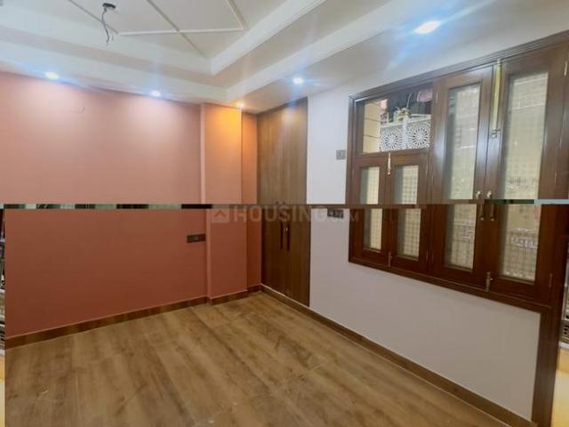 3 BHK Apartment in Khanpur for resale New Delhi. The reference number is 21014946