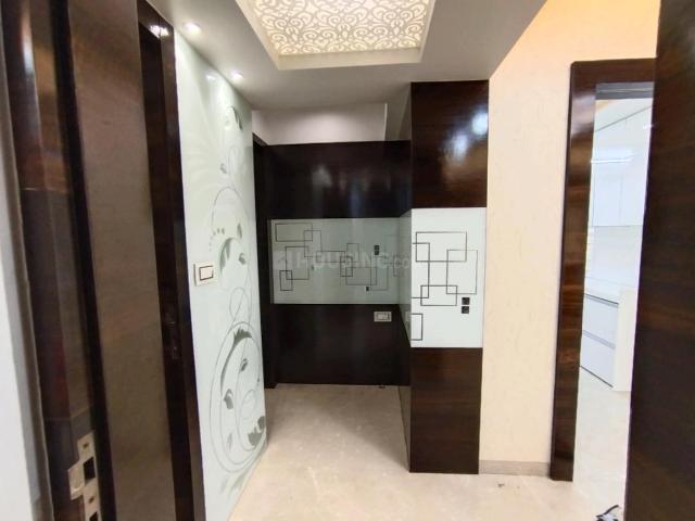 3 BHK Apartment in Khar West for rent Mumbai. The reference number is 13561520